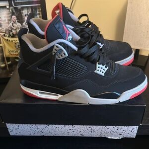 Jordan Men's Black and Red Sneakers